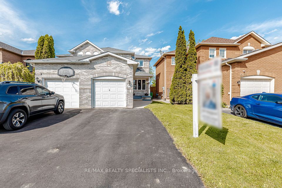 6453 Sapling Trail, Mississauga, ON L5N 7A5 at 6453 Sapling Trail, Mississauga, ON L5N 7A5, Mississauga, ON, L5N 7A5