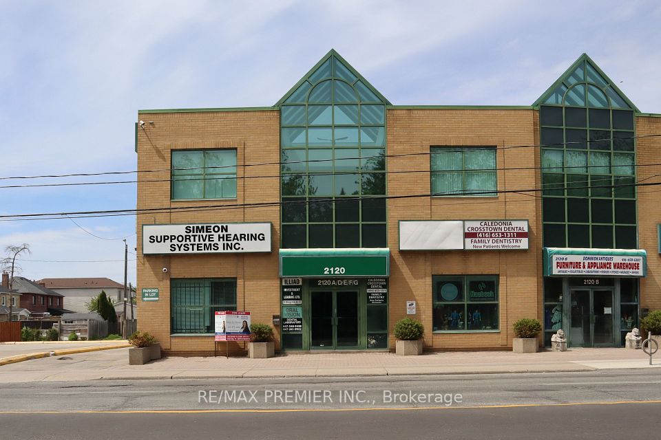 2120 Eglinton Avenue W #F, Toronto W04, ON M6E 2K8