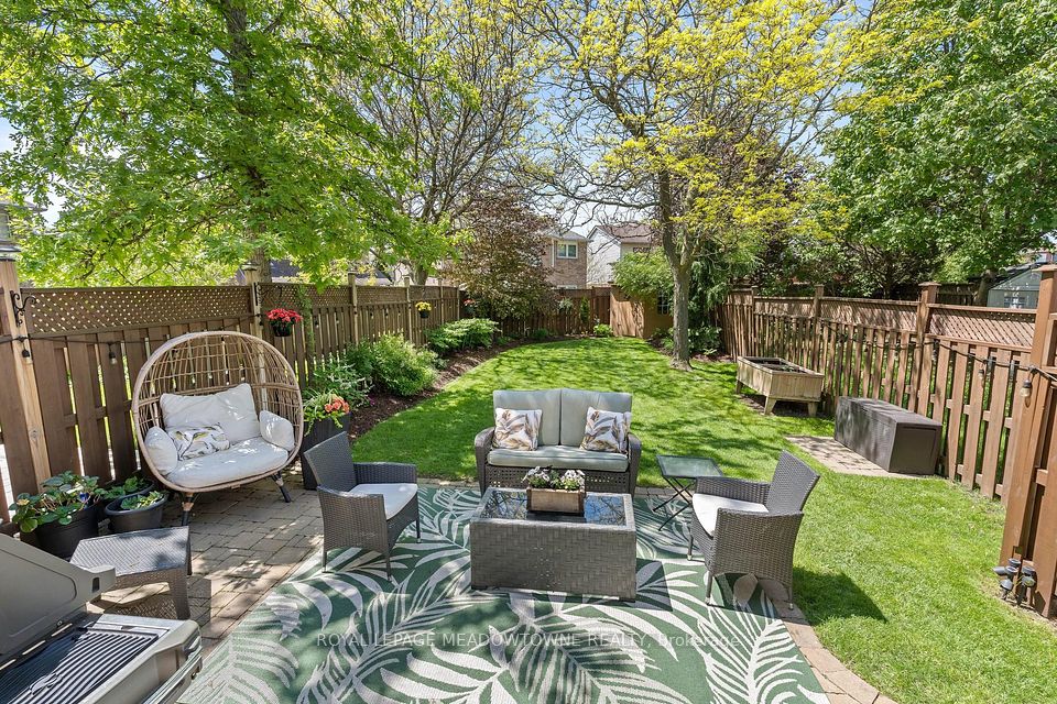 Semi-Detached  at 7 Preston Street, Halton Hills, ON L7G 5T3, Halton Hills