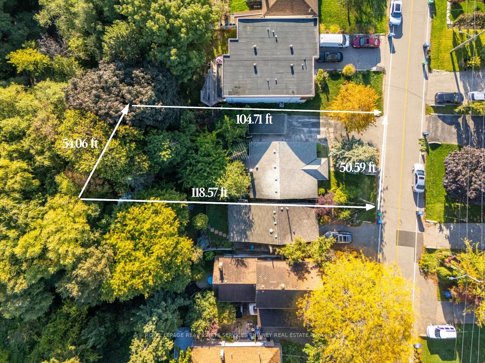 945 BEECHWOOD Avenue, Mississauga, ON L5G 4E3 at 945 BEECHWOOD Avenue, Mississauga, ON L5G 4E3, Mississauga, ON, L5G 4E3