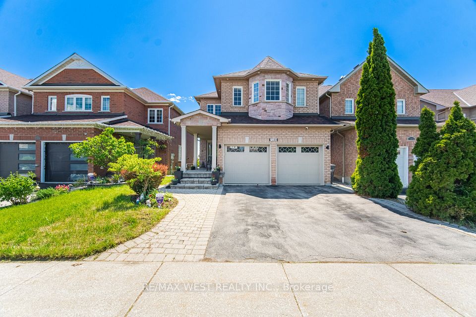 7288 Zinnia Place, Mississauga, ON L5W 1K6 at 7288 Zinnia Place, Mississauga, ON L5W 1K6, Mississauga, ON, L5W 1K6