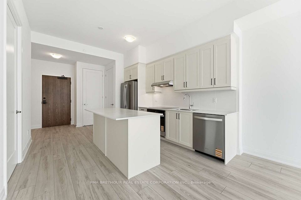 1035 Southdown Road 105, Mississauga, ON L5J 0A2 at 1035 Southdown Road 105, Mississauga, ON L5J 0A2, Mississauga, ON, L5J 0A2