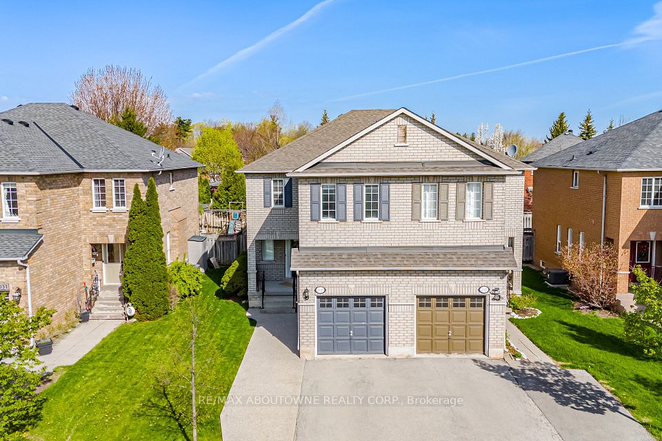 Semi-Detached  at 2029 Blue Jay Boulevard, Oakville, ON L6M 3R4, Oakville
