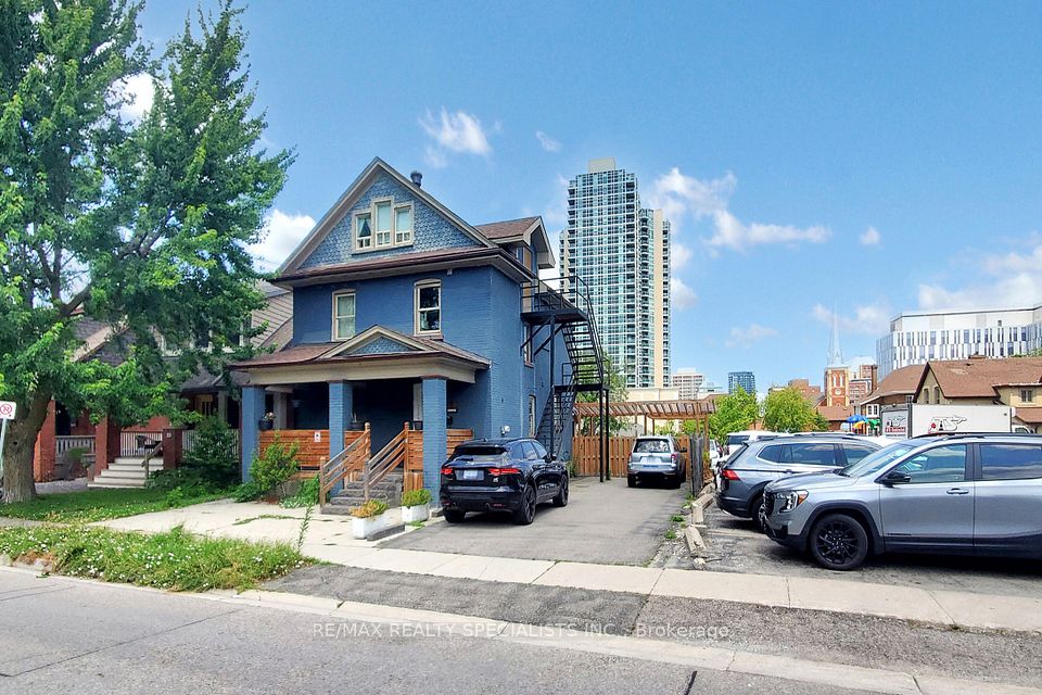 8 Mill Street N, Brampton, ON L6X 1S6 at 8 Mill Street N, Brampton, ON L6X 1S6, Brampton, ON, L6X 1S6