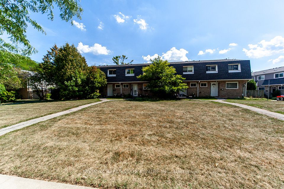 2050 Upper Middle Road 88, Burlington, ON L7P 3R9 at 2050 Upper Middle Road 88, Burlington, ON L7P 3R9, Burlington, ON, L7P 3R9