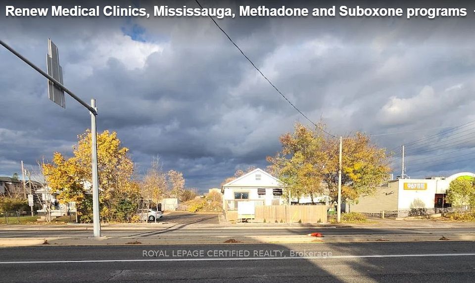 1015 Cawthra Road, Mississauga, ON L5G 4K3