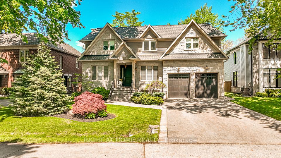 1479 Briarwood Crescent, Oakville, ON L6J 2S8