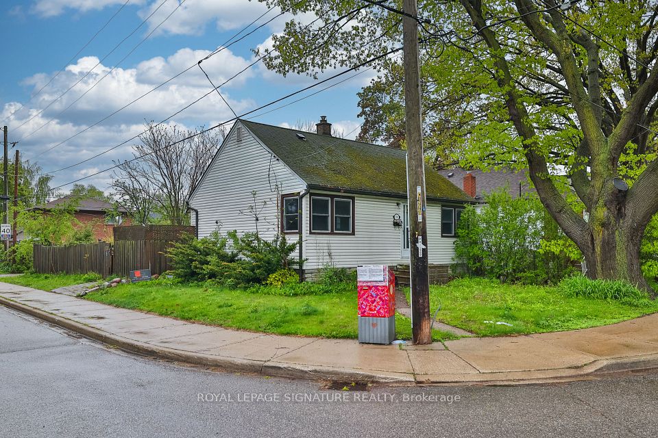 178 Angelene Street, Mississauga, ON L5G 1X2 at 178 Angelene Street, Mississauga, ON L5G 1X2, Mississauga, ON, L5G 1X2