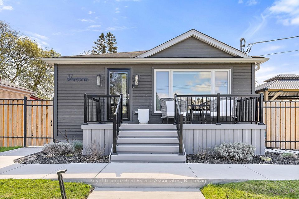 Detached at 37 Windsor Road, Halton Hills, ON L7G 1S8, Halton Hills