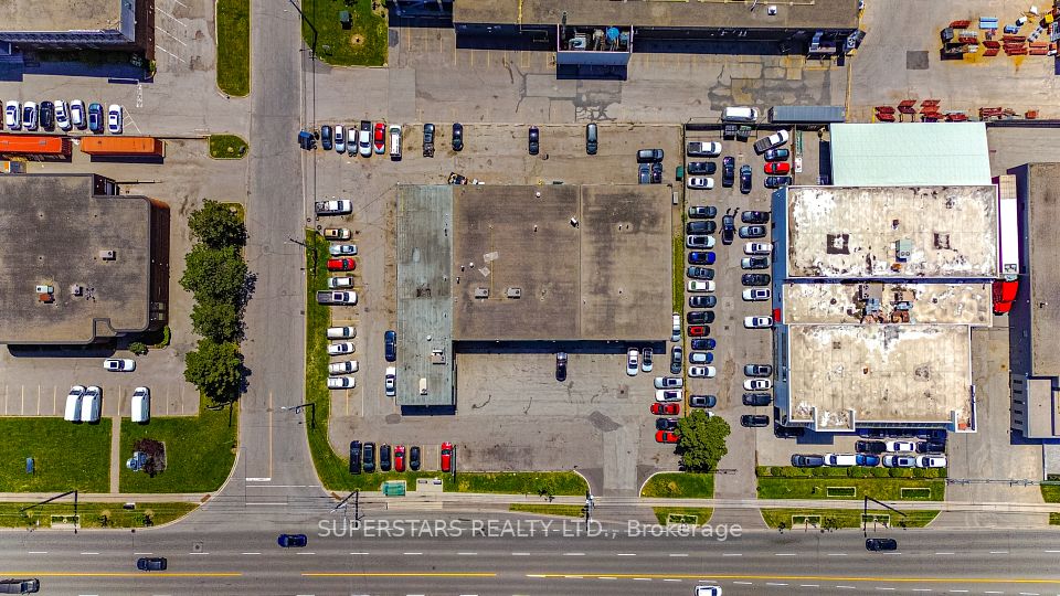 5235 Steeles Avenue W, Toronto W05, ON M9L 2W2