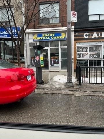 1319 St. Clair Avenue W, Toronto W03, ON M6E 1C2