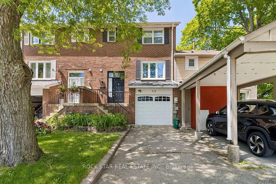 Att/Row/Townhouse at 32 Lansing Square, Brampton, ON L6Z 1E6, Brampton