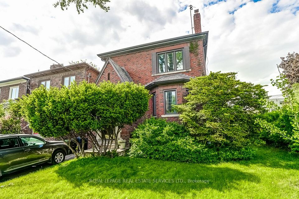 2 Larkin Avenue, Toronto, ON M6S 1L8 at 2 Larkin Avenue, Toronto, ON M6S 1L8, Toronto W01, ON, M6S 1L8