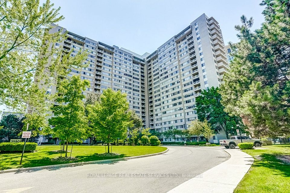 3590 Kaneff Crescent 402, Mississauga, ON L5A 3X3 at 3590 Kaneff Crescent 402, Mississauga, ON L5A 3X3, Mississauga, ON, L5A 3X3