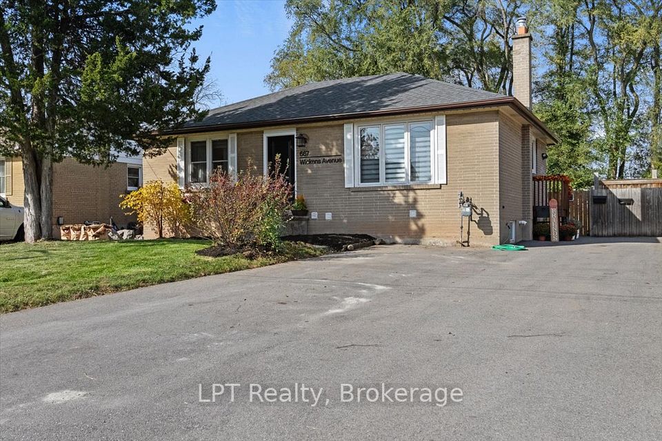 667 Wickens Avenue, Burlington, ON L7T 3T1 at 667 Wickens Avenue, Burlington, ON L7T 3T1, Burlington, ON, L7T 3T1