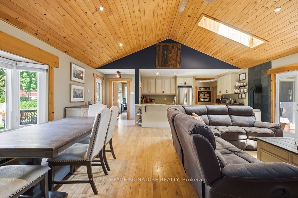 Detached at 33 Old Pavillion Road, Caledon, ON L7C 3J8, Caledon