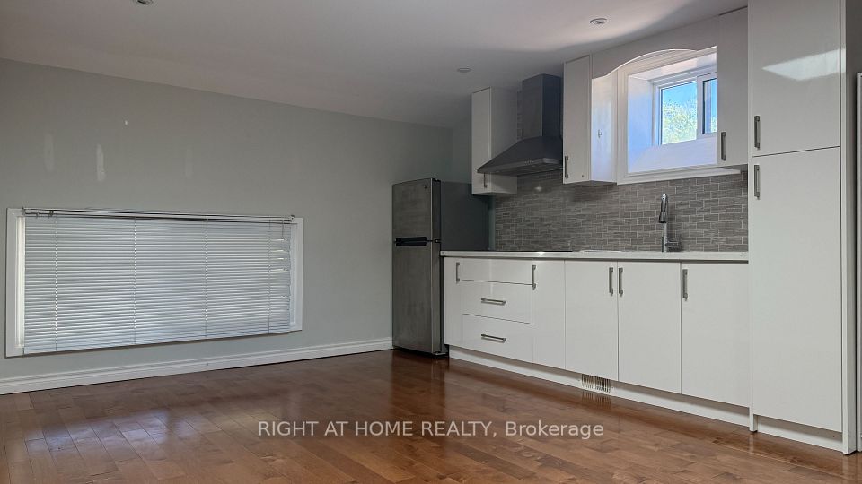 Detached at 1088 Pearson Drive 1, Oakville, ON L6H 2A8, Oakville