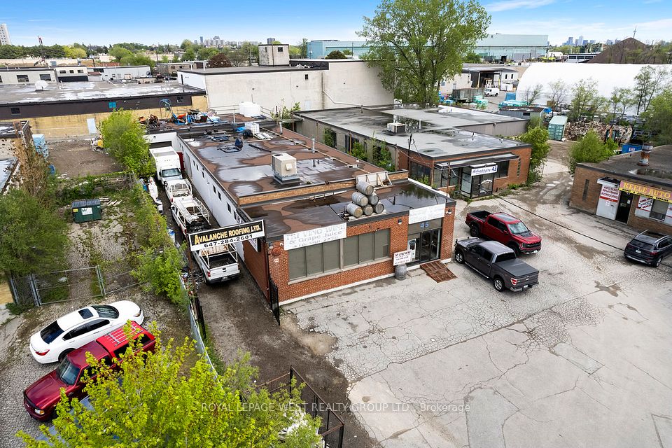 45 Densley Avenue, Toronto W04, ON M6M 2P5