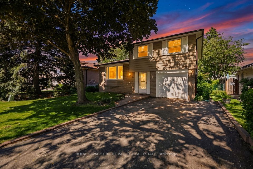 32 Farmington Drive, Brampton, ON L6W 2V2 at 32 Farmington Drive, Brampton, ON L6W 2V2, Brampton, ON, L6W 2V2