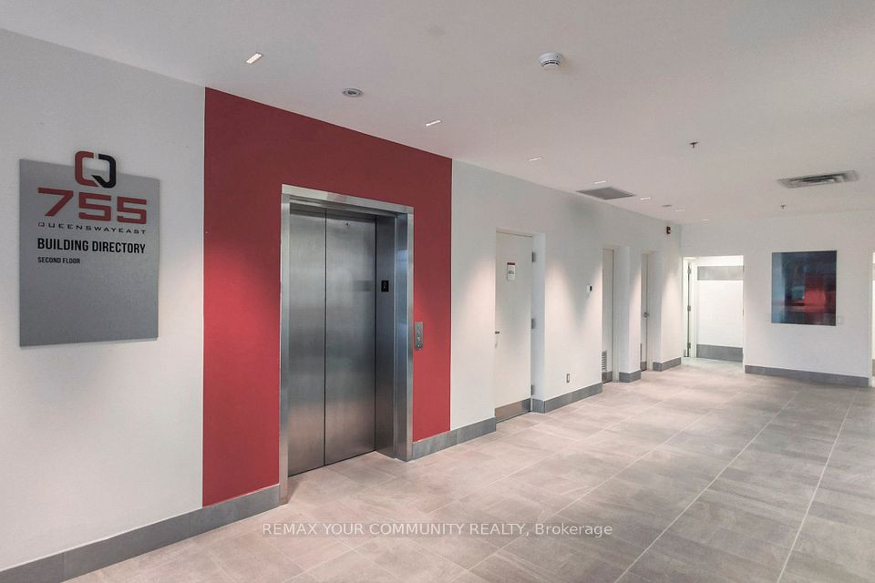 755 Queensway Road E 202A, Mississauga, ON L4Y 4C5