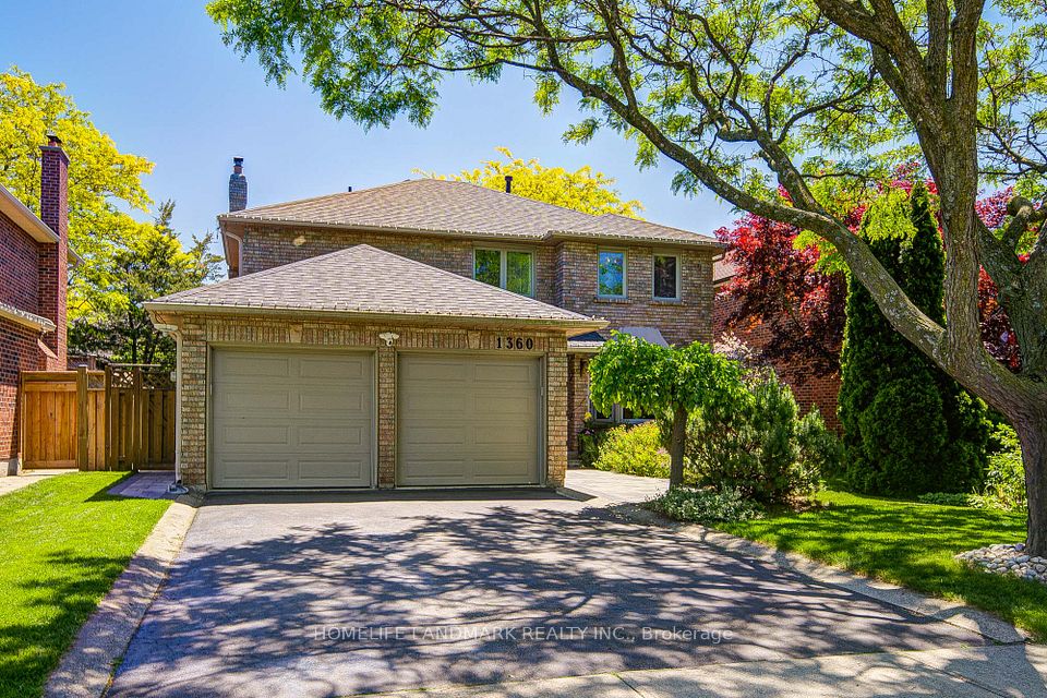 1360 Old English Lane, Oakville, ON L6M 2P8 at 1360 Old English Lane, Oakville, ON L6M 2P8, Oakville, ON, L6M 2P8