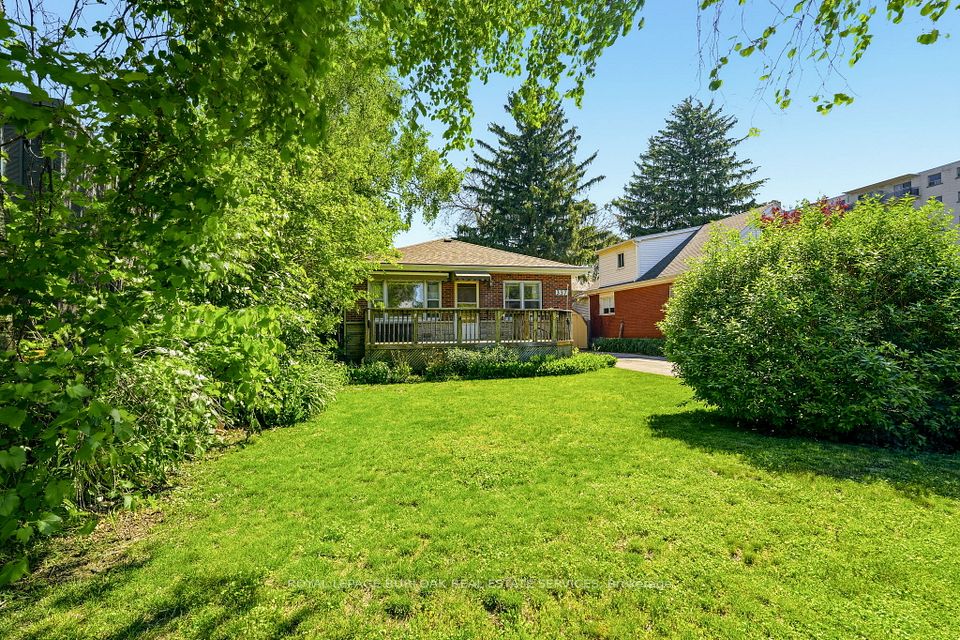 337 St. Paul Street, Burlington, ON L7R 3K2 at 337 St. Paul Street, Burlington, ON L7R 3K2, Burlington, ON, L7R 3K2