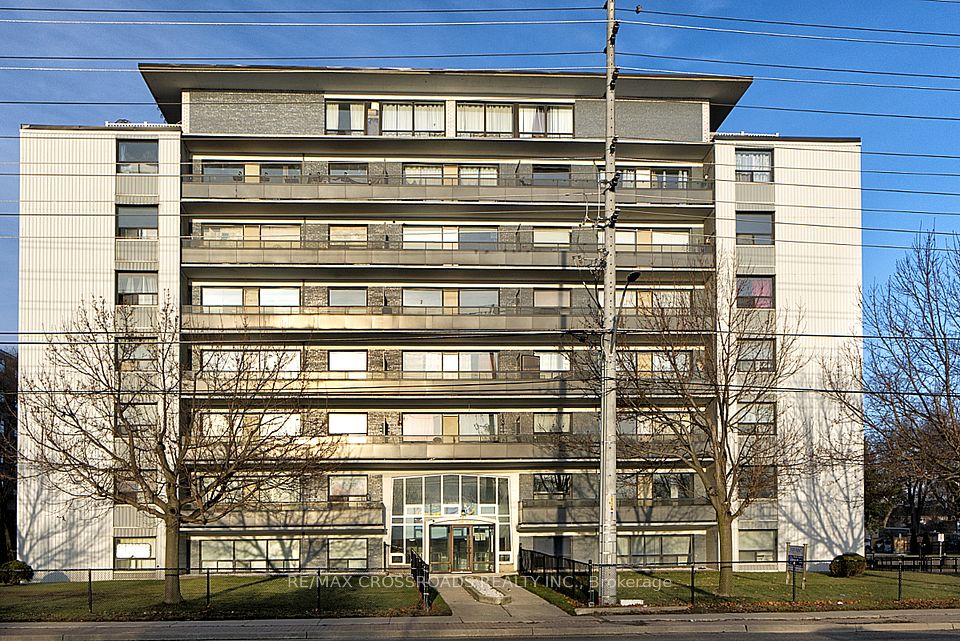 Condo Apartment at 363 Lakeshore Road E 504, Mississauga, ON L5G 1H7, Mississauga
