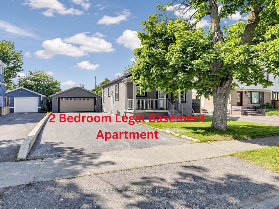 Detached at 102 Woodward Avenue, Brampton, ON L6V 1K6, Brampton