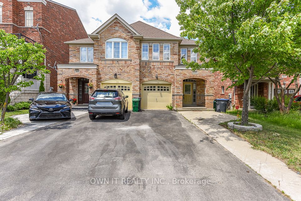 3035 Mission Hill Drive, Mississauga, ON L5M 0B8 at 3035 Mission Hill Drive, Mississauga, ON L5M 0B8, Mississauga, ON, L5M 0B8