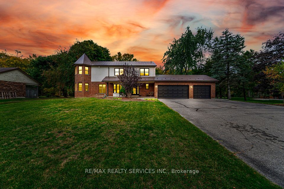 Detached at 14 Snowberry Court, Caledon, ON L7K 0B5, Caledon
