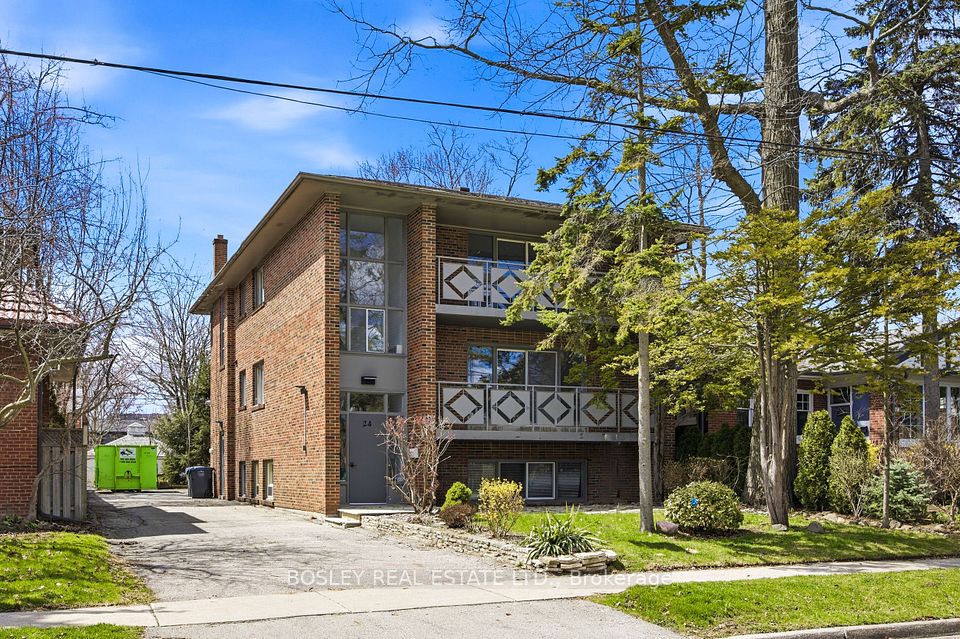 24 Oakwood Avenue N, Mississauga, ON L5G 3L7 at 24 Oakwood Avenue N, Mississauga, ON L5G 3L7, Mississauga, ON, L5G 3L7