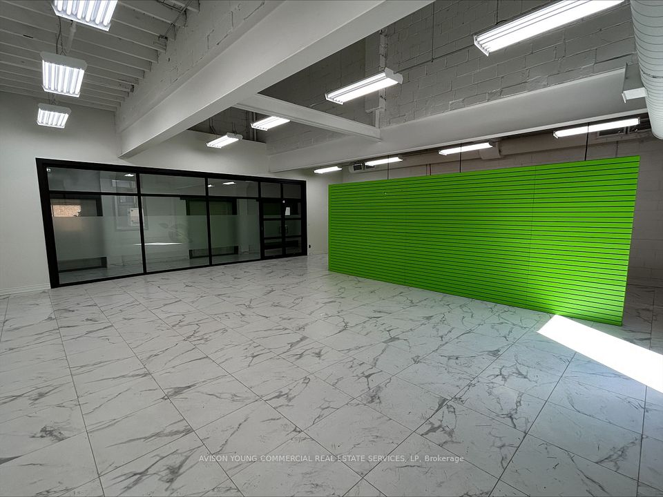 106-108 Tycos Drive 2B, Toronto, ON M6B 1V9
