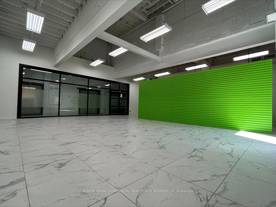 106-108 Tycos Drive 2B, Toronto, ON M6B 1V9