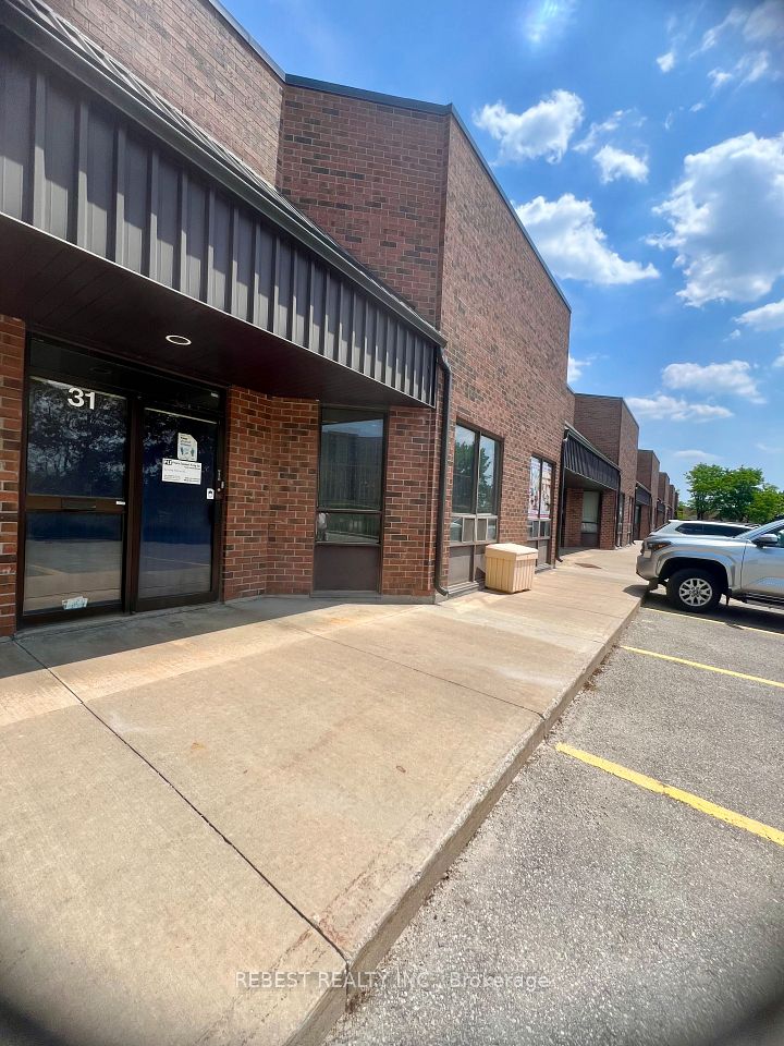 8560 Torbram Road 31, Brampton, ON L6T 5C9
