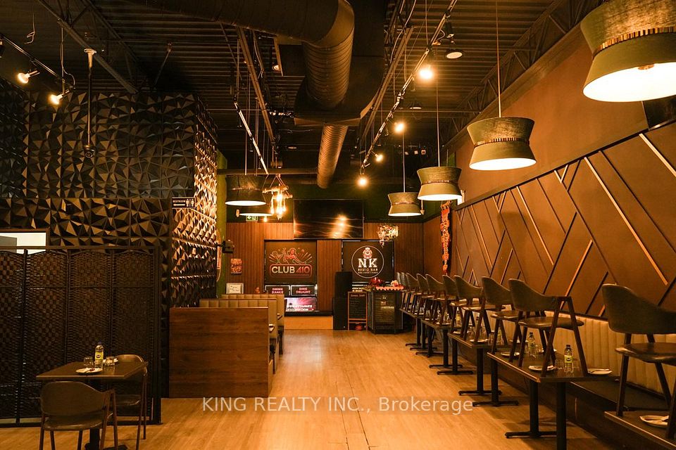158 Kennedy Road S 4, Brampton, ON L6W 1E2