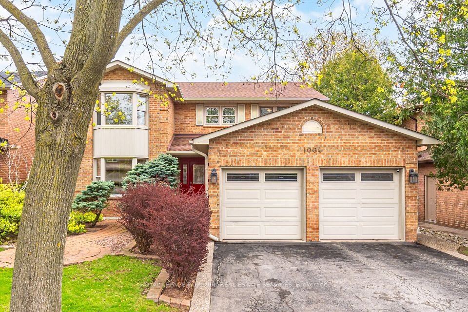 1004 Roxborough Drive, Oakville, ON L6M 1E3 at 1004 Roxborough Drive, Oakville, ON L6M 1E3, Oakville, ON, L6M 1E3