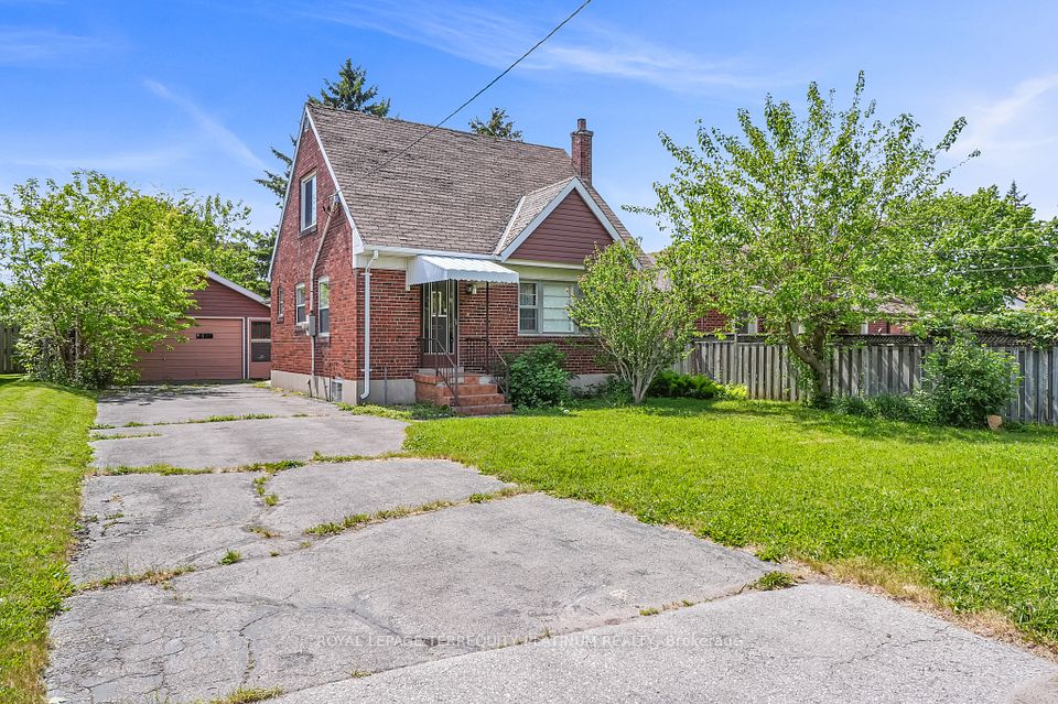 4 Sunray Crescent, Toronto, ON M3M 2C5 at 4 Sunray Crescent, Toronto, ON M3M 2C5, Toronto W05, ON, M3M 2C5