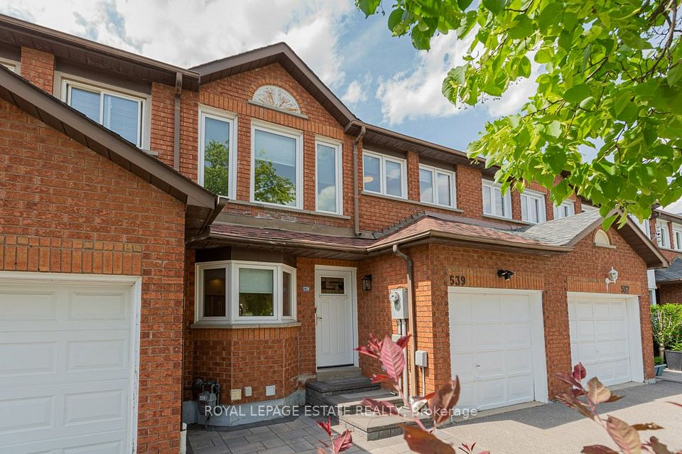 Att/Row/Townhouse at 539 Galaxy Court, Mississauga, ON L5R 2R4, Mississauga
