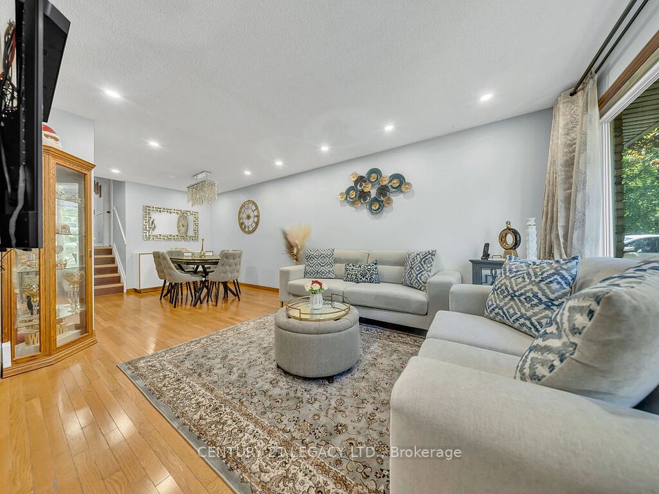 Semi-Detached  at 957 Francis Road, Burlington, ON L7T 3Z1, Burlington