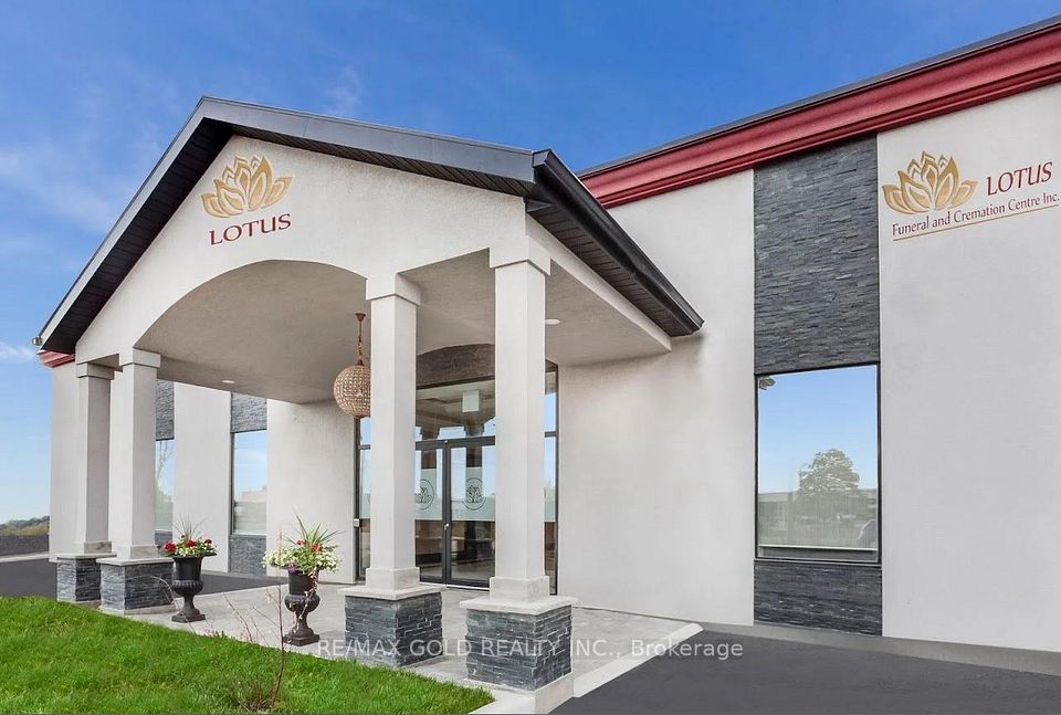 121 City View Drive, Toronto W10, ON M9W 5A8