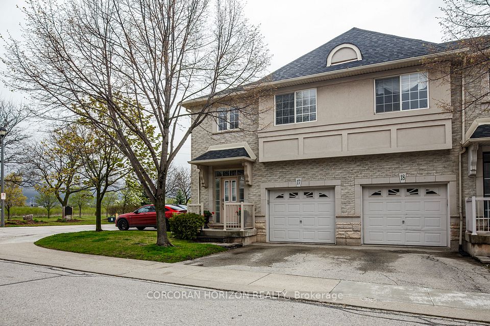 Att/Row/Townhouse at 5080 Fairview Street 17, Burlington, ON L7L 7E9, Burlington