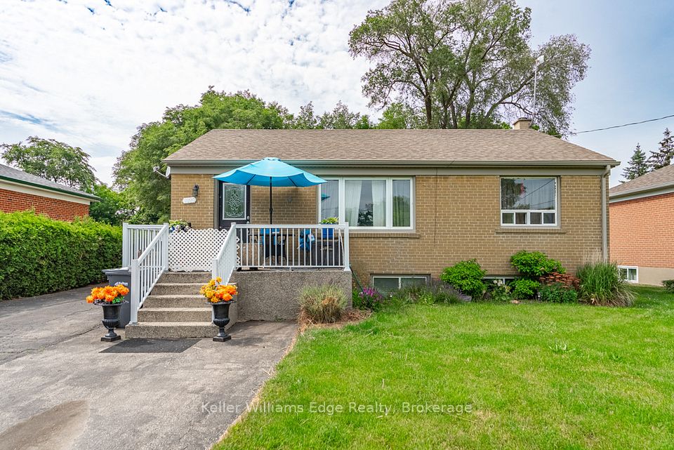 1025 Pinegrove Road, Oakville, ON L6L 2W3 at 1025 Pinegrove Road, Oakville, ON L6L 2W3, Oakville, ON, L6L 2W3