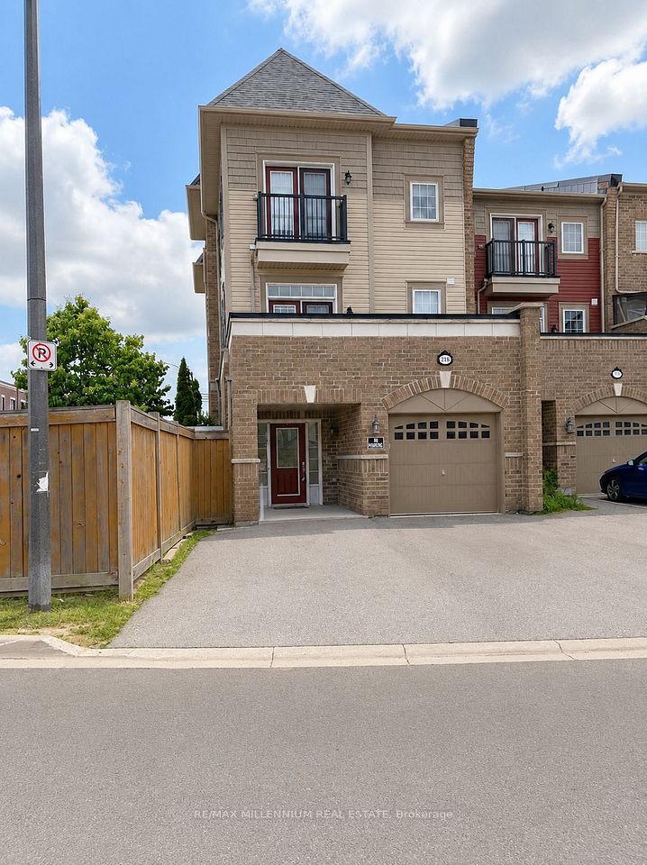 Att/Row/Townhouse at 218 Dougall Avenue, Caledon, ON L7C 3T6, Caledon