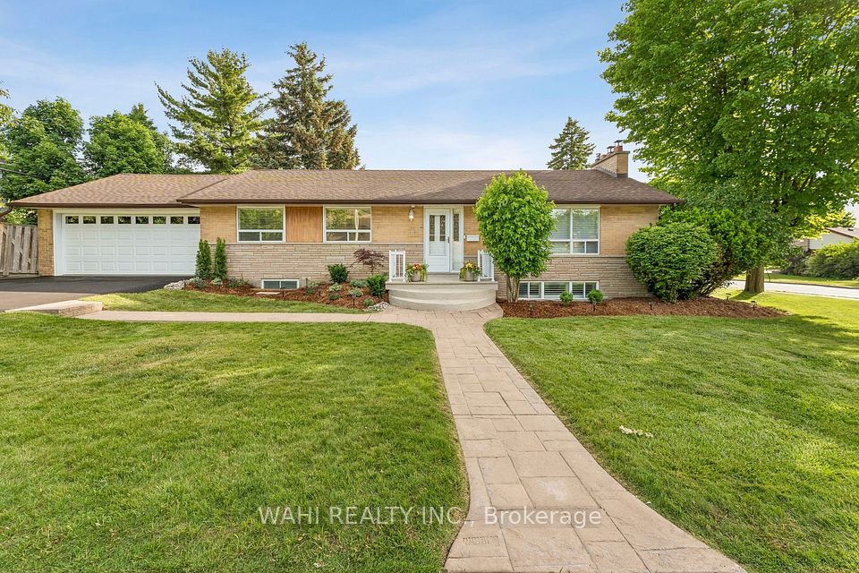 39 Nanwood Drive, Brampton, ON L6W 1L7 at 39 Nanwood Drive, Brampton, ON L6W 1L7, Brampton, ON, L6W 1L7
