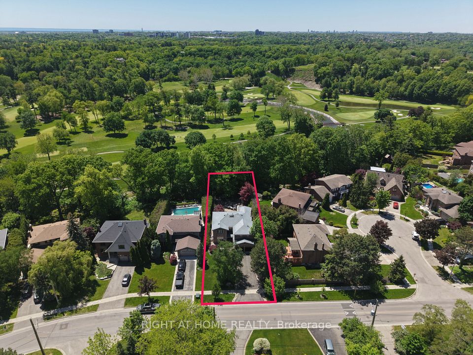 2428 Old Carriage Road, Mississauga, ON L5C 3G4 at 2428 Old Carriage Road, Mississauga, ON L5C 3G4, Mississauga, ON, L5C 3G4