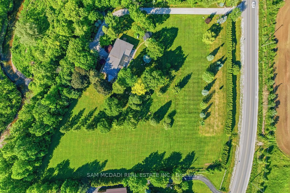 825 Lower Base Line W, Milton, ON L9E 0T3 at 825 Lower Base Line W, Milton, ON L9E 0T3, Milton, ON, L9E 0T3