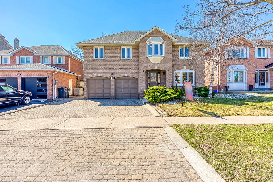102 Sunforest Drive, Brampton, ON L6Z 4B2 at 102 Sunforest Drive, Brampton, ON L6Z 4B2, Brampton, ON, L6Z 4B2