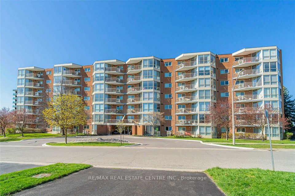 Condo Apartment at 26 Hall Road 604, Halton Hills, ON L7G 5G5, Halton Hills