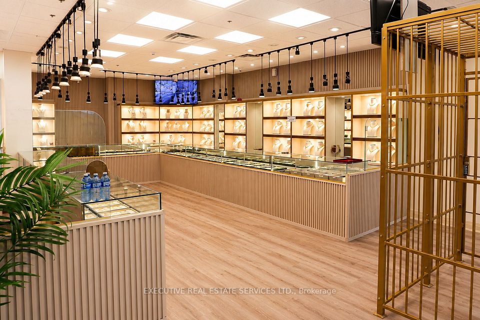 2120 North Park Drive 16, Brampton, ON L6S 0C9