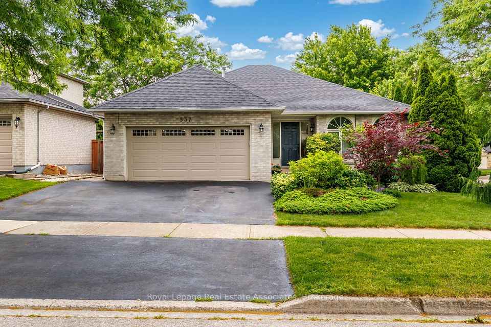 537 MATHEWMAN Crescent, Burlington, ON L7L 5S6 at 537 MATHEWMAN Crescent, Burlington, ON L7L 5S6, Burlington, ON, L7L 5S6